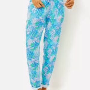 Lilly Pulitzer Blue and Pink Patterned Fabric Taron Linen Pant